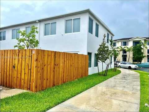 14350 SW 258th Ln, Homestead, FL 33032