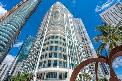 300 S Biscayne Blvd, Miami, FL 33131