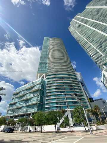 888 Biscayne Blvd, Miami, FL 33132