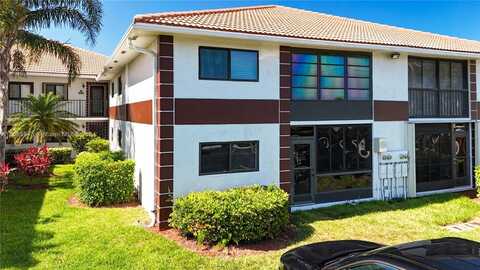 15451 Pembridge Dr, Delray Beach, FL 33484