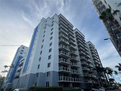 5091 NW 7th St, Miami, FL 33126