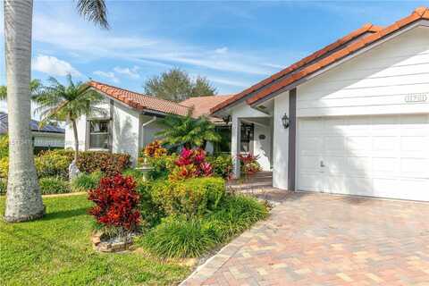 11701 NW 27th St, Plantation, FL 33323