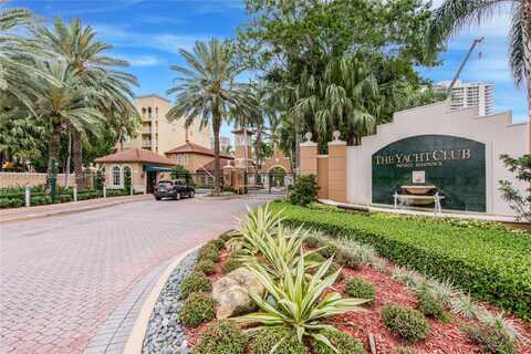 19501 E Country Club Dr, Aventura, FL 33180