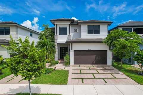 8911 NW 160th Ter, Miami Lakes, FL 33018