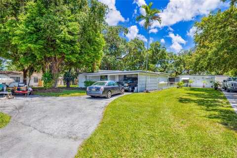 721 SW 6th St, Hallandale Beach, FL 33009