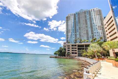 1111 Brickell Bay Dr, Miami, FL 33131