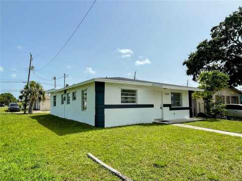 2214 Hope St, Hollywood, FL 33020