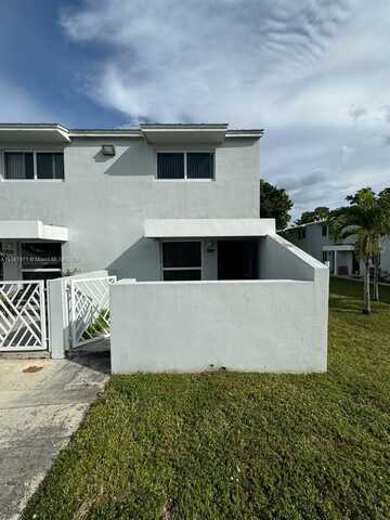 483 NW 19th St, Miami, FL 33136