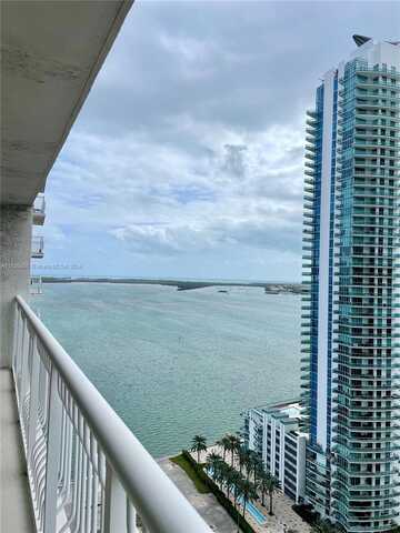 1200 Brickell Bay Dr, Miami, FL 33131