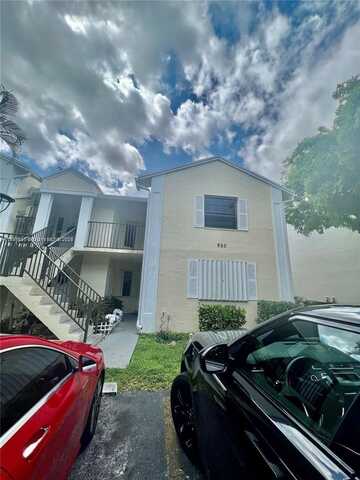 950 Constitution Dr, Homestead, FL 33034