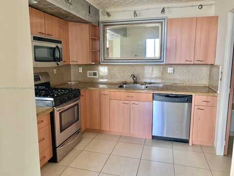 2030 S Ocean Dr, Hallandale Beach, FL 33009