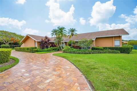 7720 SW 183rd Ter, Palmetto Bay, FL 33157