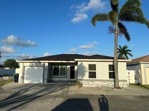 29975 SW 158th Pl, Homestead, FL 33033