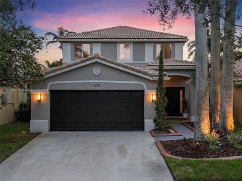 679 Conservation Dr, Weston, FL 33327