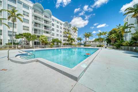 494 NW 165th St Rd, Miami, FL 33169