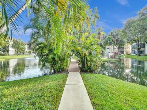 5151 W Oakland Park Blvd, Lauderdale Lakes, FL 33313