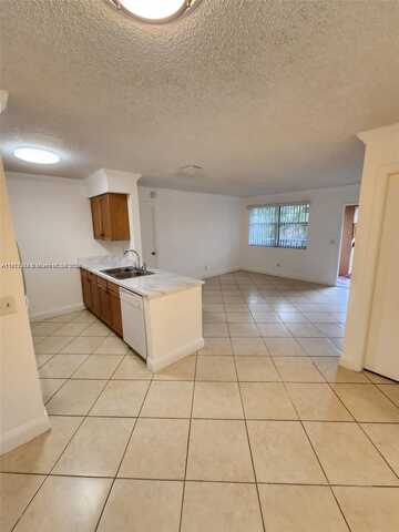 766 NW 103 Terr, Pembroke Pines, FL 33026