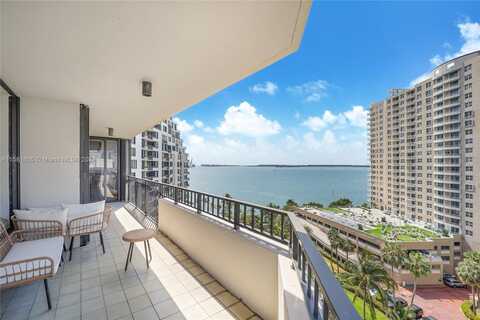 520 Brickell Key Dr, Miami, FL 33131