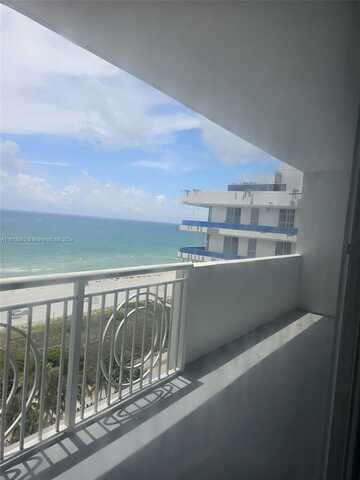 5825 Collins Ave, Miami Beach, FL 33140