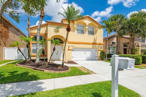 15516 NW 12th Ct, Pembroke Pines, FL 33028