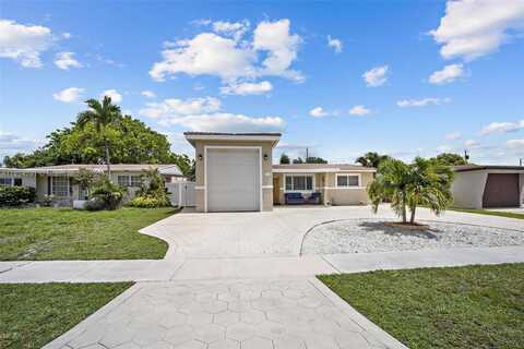 3209 Roosevelt St, Hollywood, FL 33021