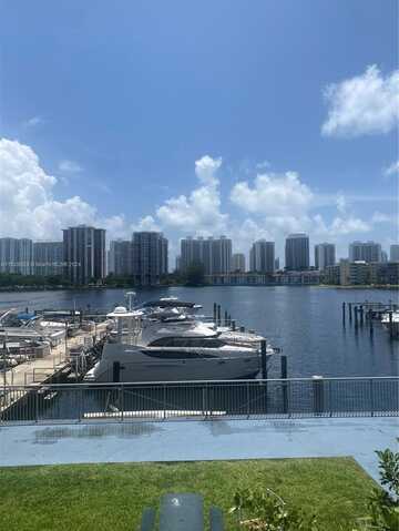 18051 Biscayne Blvd, Aventura, FL 33160