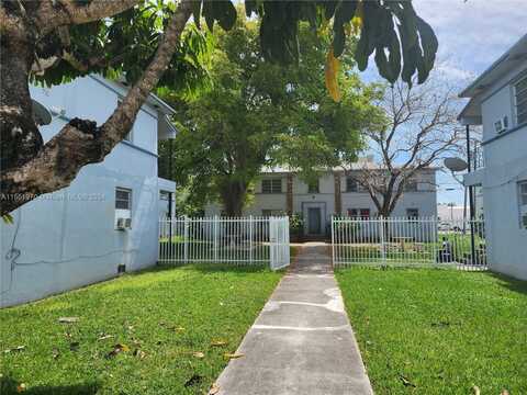 424 NE 82nd St, Miami, FL 33138