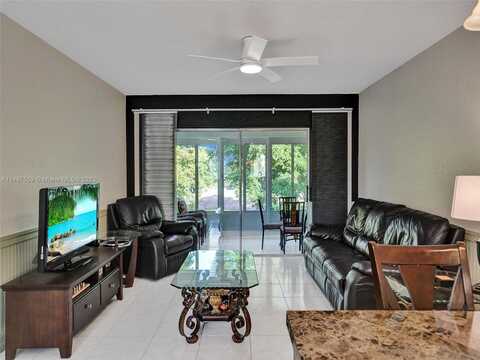 5131 W Oakland Park Blvd, Lauderdale Lakes, FL 33313