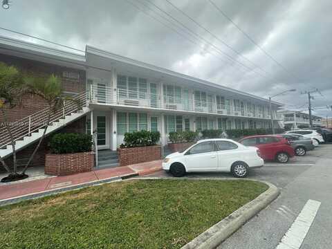 300 74th St, Miami Beach, FL 33141