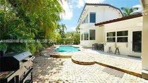 691 Ridgewood Rd, Key Biscayne, FL 33149