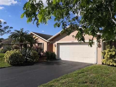 9461 NW 16th St, Plantation, FL 33322