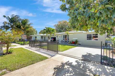 310 NE 172nd St, North Miami Beach, FL 33162