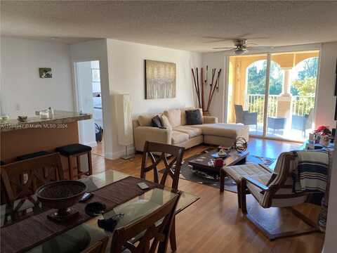 19555 E Country Club Dr, Aventura, FL 33180