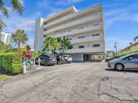 3212 NE 12th St, Pompano Beach, FL 33062