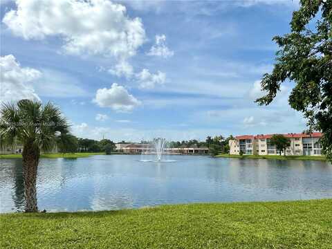 2931 E Sunrise Lakes Dr, Sunrise, FL 33322