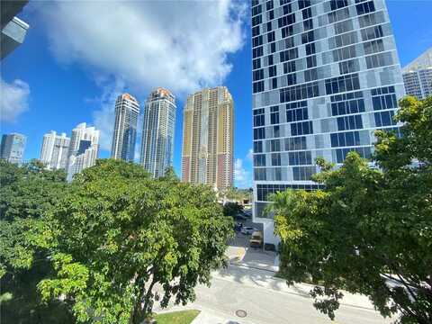 17620 Atlantic Blvd, Sunny Isles Beach, FL 33160