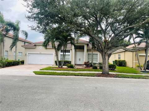 4297 Diamond Ter, Weston, FL 33331