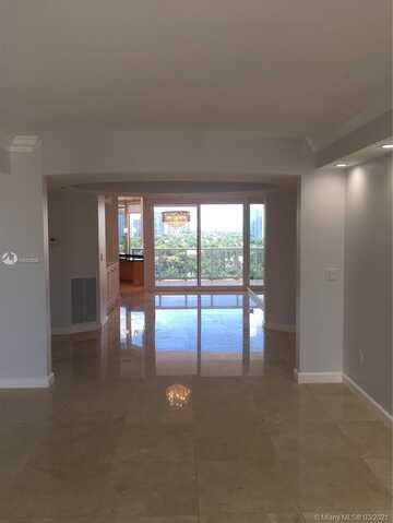 19333 Collins Ave, Sunny Isles Beach, FL 33160