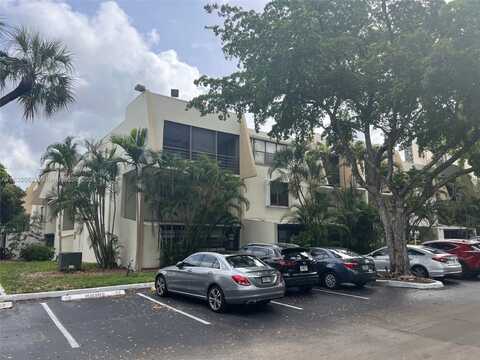 20200 W Country Club Dr, Aventura, FL 33180