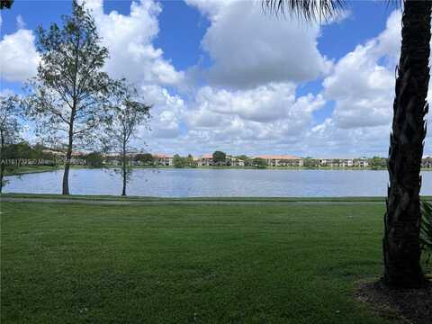 5061 Wiles Rd, Coconut Creek, FL 33073