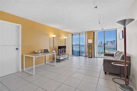 555 NE 15th St, Miami, FL 33132