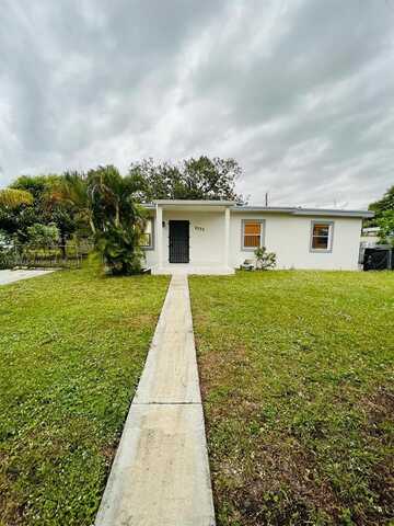 2335 W Bunche Park Dr, Miami Gardens, FL 33054