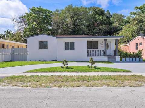 880 NE 155th Ter, North Miami Beach, FL 33162