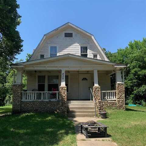 830 Bertrand Street, Manhattan, KS 66502