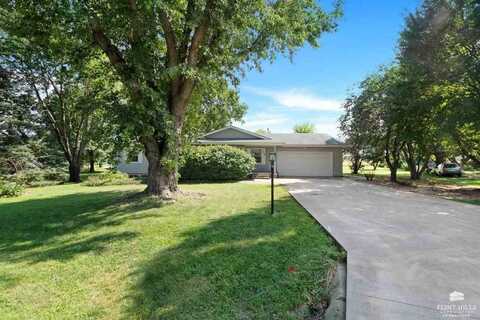 1709 Hollow Tree Lane, Manhattan, KS 66502