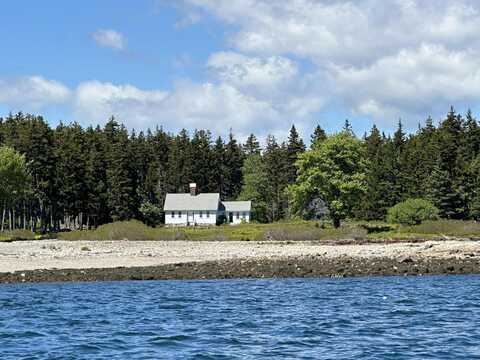 22 S Sutton Island, Cranberry Isles, ME 04625