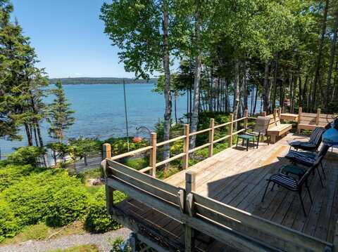 674 Duck Cove Road, Roque Bluffs, ME 04654