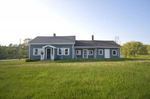 695 Hudson Road, Glenburn, ME 04401