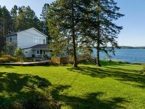 40 Deep Cove Road, Eastport, ME 04631