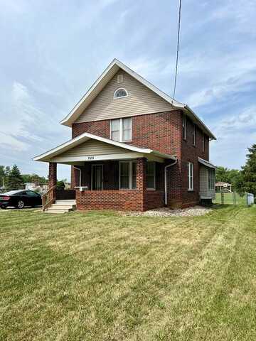 925 W. Thrush Ave, Crestline, OH 44827